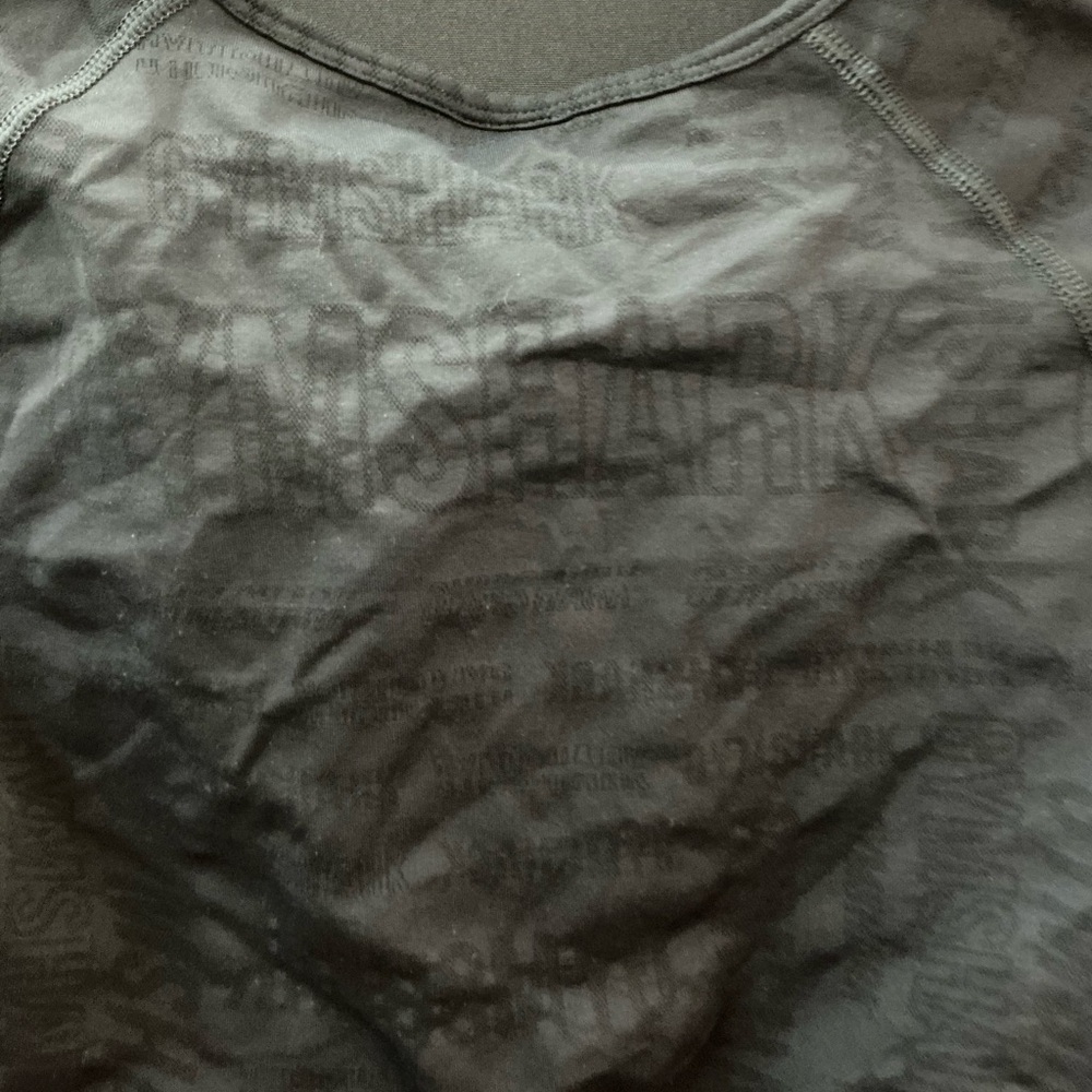 GYMSHARK Long Sleeve Cropped Athletic Top – XL - Picture 3 of 3